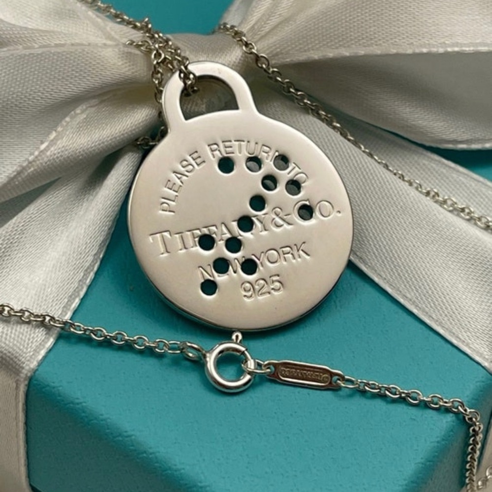 Authentic BRAND NEW Tiffany & Co. RTT Zodiac Sagittarius Large Round Necklace